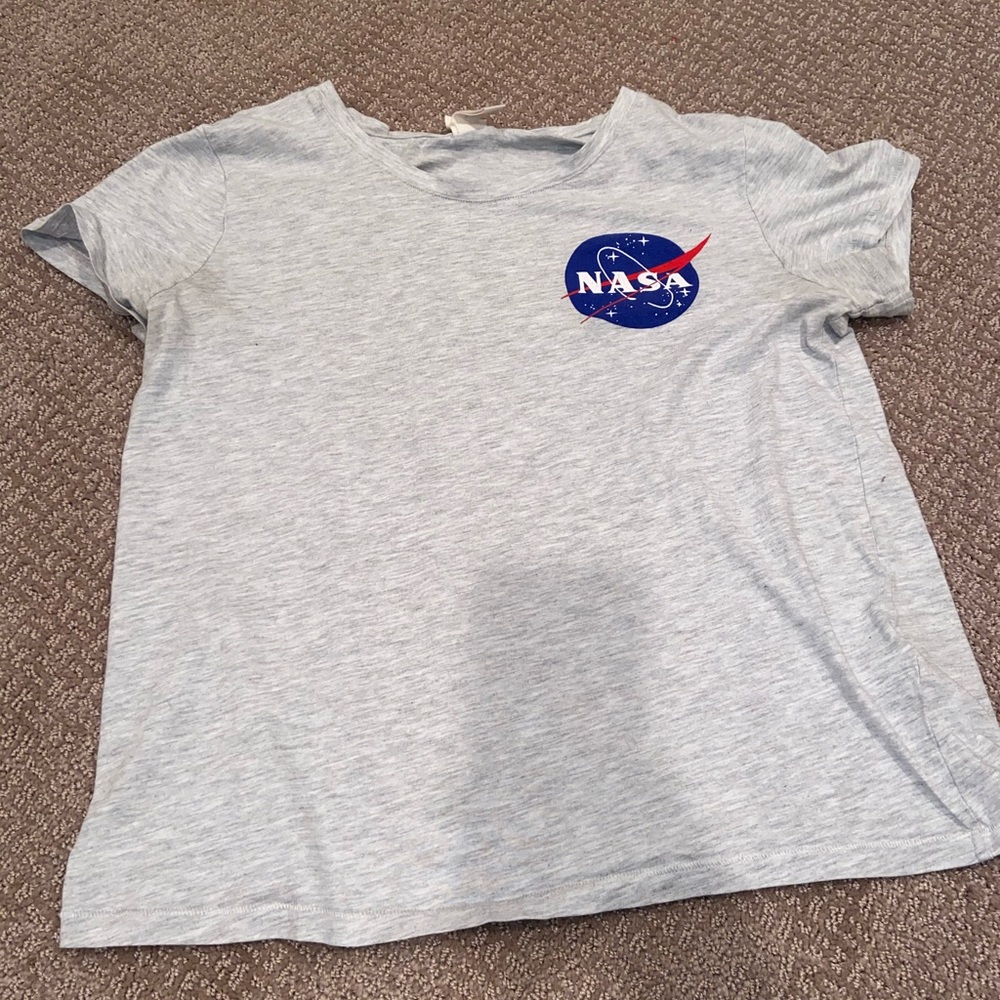 gray nasa graphic tee